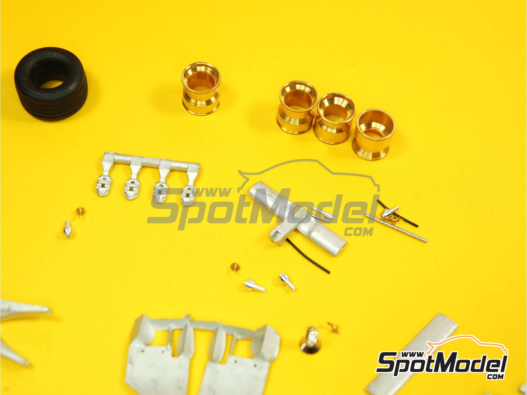 Tameo Kits TMK283: Maqueta de coche escala 1/43 - Minardi